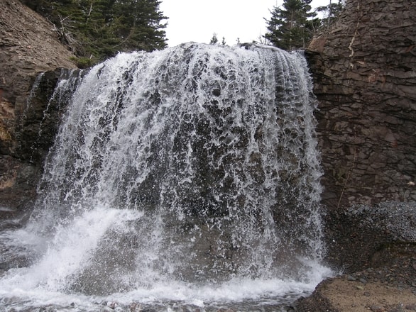 Waterfall short exposure